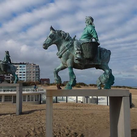 Vakantieverblijf Strandgaper Oostduinkerke Bagian luar foto